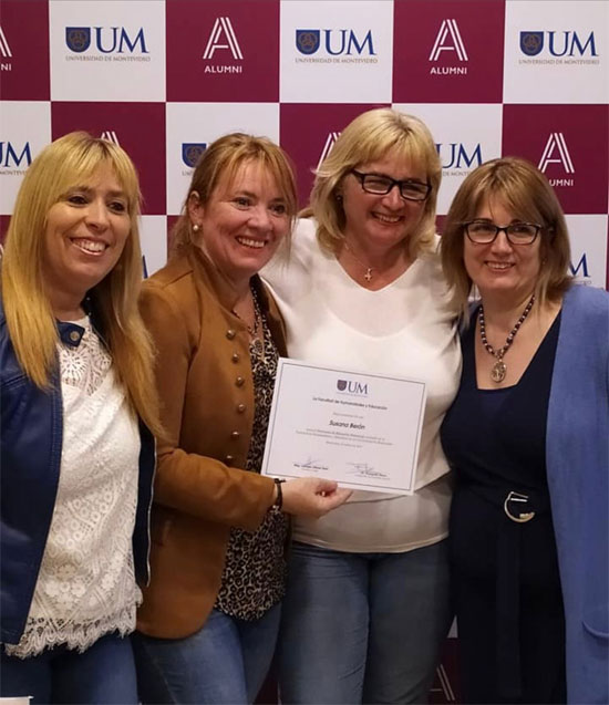 Primera generación de alumnas del Curso de EE en la UM (12/19) Joselin Romero, carmen Sanz, Susana Berón y Rita Sorribas